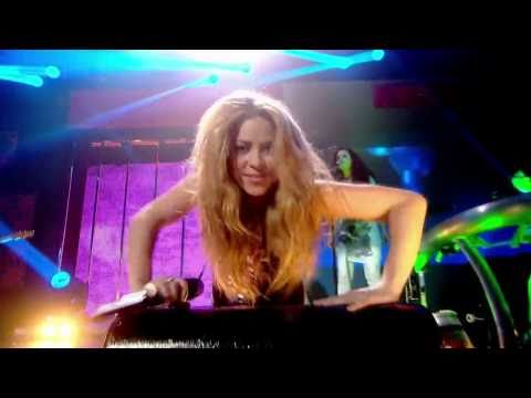 Shakira - She Wolf ( Live Friday night with Jonathan Ross)