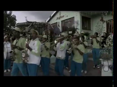 Die Heuwels Fantasties - Pille vir Kersfees (Amptelike Musiek Video)