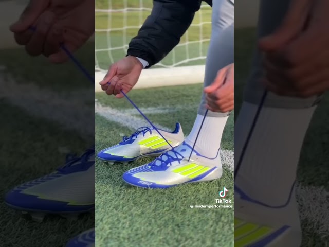 Vídeo relacionado con Adidas Unisex Adulto F50 Messi League Firm Ground/Multi Ground Football Boots, Cloud White/Lucid Red/Silver Metallic, 43 1/3 EU