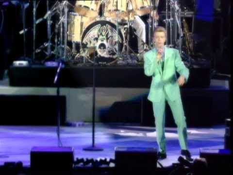 Videoclip de Under Pressure (Rah Mix) — Queen