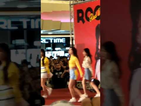 [FANCAM] 170422 - RedVelvet Performing Russian Roulette in Malaysia