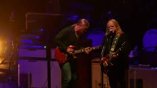 Tedeschi Trucks Band 2018-10-13 Beacon Theatre NYC  &quot;Preachin&#39; Blues&quot; (with Warren Haynes)