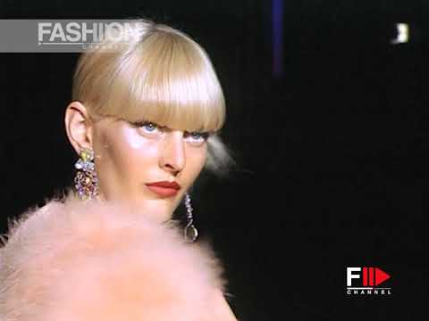 VALENTINO Haute Couture Fall 2003 2004 - Fashion Channel