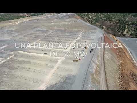 Construcción de la planta solar de Atalaya Riotinto.