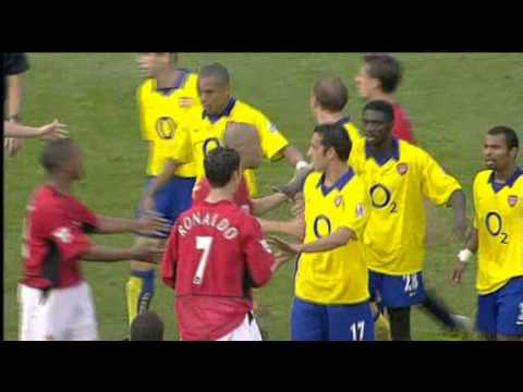 the great ruud van nistlerooy incident...united vs arsenal 2003/04