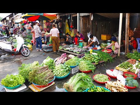 Kramuon Phoum Ruessei Fresh Food Market Along Street 217, Amazing Phnom Penh Local Market Scenes 2