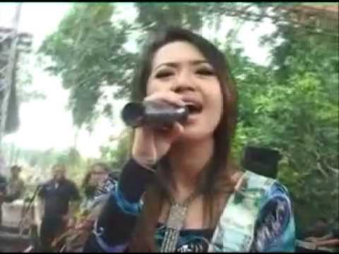 Oleh Oleh -- Monata Live In Misik 2014