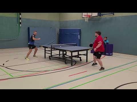 WTTV Verbandsliga 2 | Geschmeidige Abwehr von D.Sagawe(1871TTR) gegen B.Homann(1851TTR)