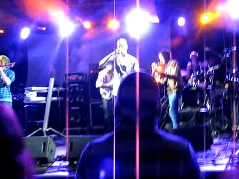 Messiah goes mad @ Satta outside '09