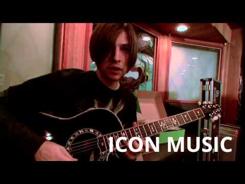 Ovation Guitars Unique Sound at ICON MUSIC