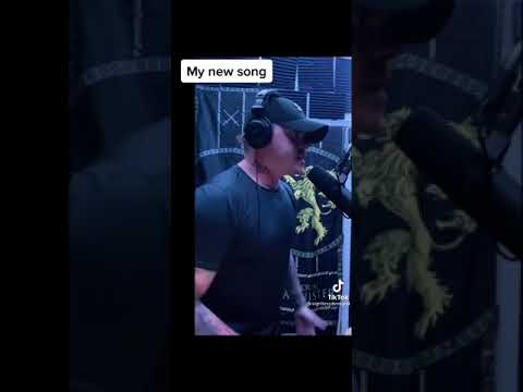 This sounds like some Tom Macdonald shit right here