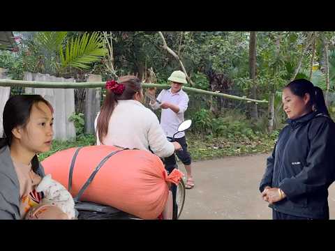 Mrs. Hoc stole and sold rice, but her husband caught her and dealt with her