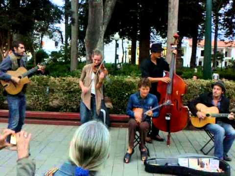 TCHA BADJO GYPSY JAZZ EN POPAYÁN - CAUCA - COLOMBIA.