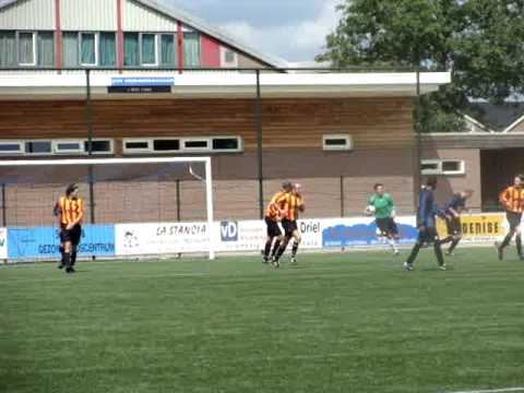 Vriendenschaar - Sporting Martinus; penalty Dave (SMFC Video)