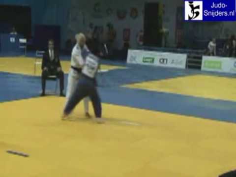Judo 2009 Moscow: Chung (KOR) - Bogdanova (RUS) [-48kg].