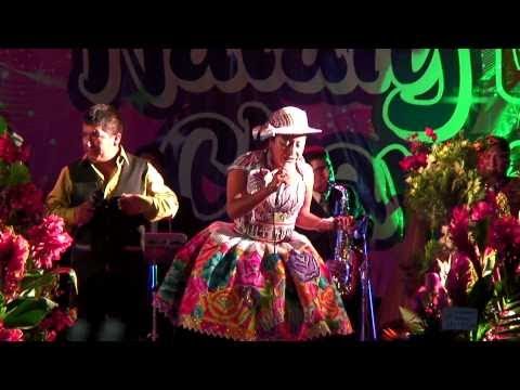 SANTIAGO CON MILY MONTES - PRISIONERA DE TU AMOR