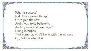 Bonnie Raitt - What Is Success Lyrics