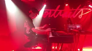 Greyson Chance - Low (live in Berlin, 10-Oct-2019) HD