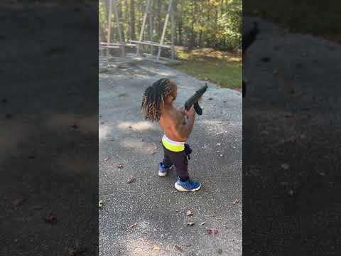 Lil Nick bussin the Draco!! #freestaticent