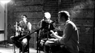 Bài hát Screaming Surrender - Nghệ sĩ trình bày Rubylux