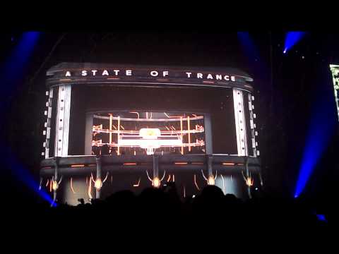 26 - Olêee Arminnn  - Intro Jorn van Deynhoven #ASOT600SAO