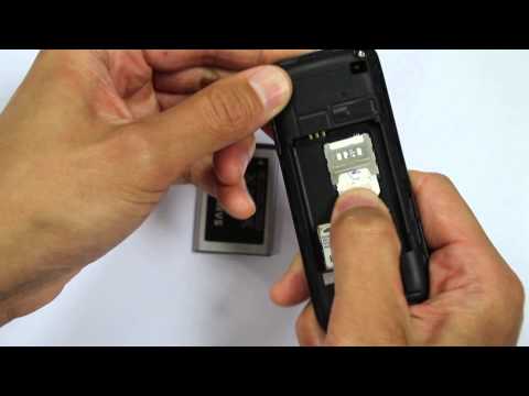 Samsung E1050 バッテリー、SIMカードの挿入