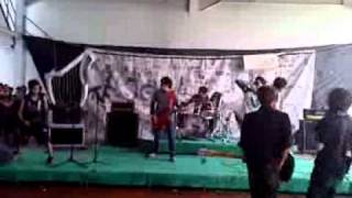 Nativicious - Flowing Blood and As I Lay Dying (cover) Live at STBA Cihampelas.3gp