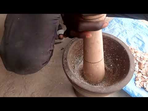 , title : 'Yadda AKE hada calcium da bawon qwai (Local way of making calcium with egg shell)'