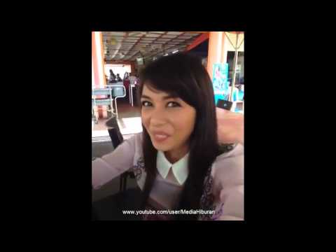 download lagu mp3 mp4 Hairul Azreen Dan Faralyna Idris, download lagu Hairul Azreen Dan Faralyna Idris gratis, unduh video klip Hairul Azreen Dan Faralyna Idris