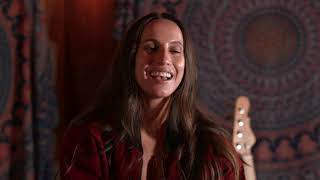 Video Calle De Mi Pueblo de Angélica Rahe