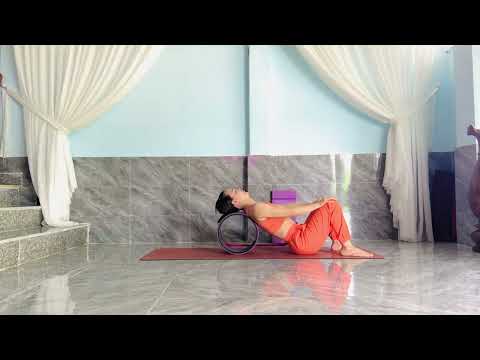 Stretch, Strengthen & Shine | Yoga in Pantyhose, Dexy’s Sofa Refresh