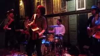 Feufollet - "Baby's On Fire"