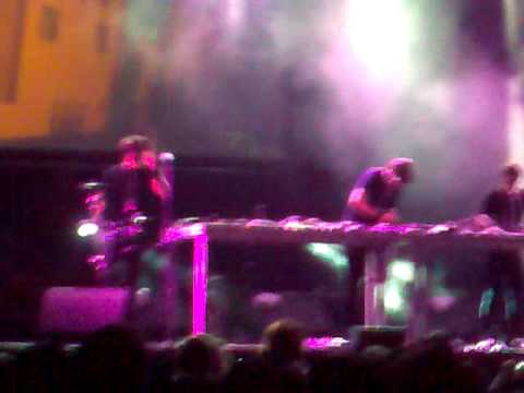 Love Tape VS FunkyTown