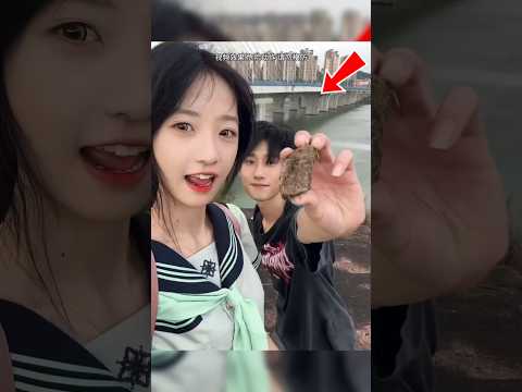 ถึงคิวเด็กหญิงปาก้อนหิน…แต่สิ่งที่เธอปาออกไป ไม่ได้โดนตัวเขา แต่ดันโดนหัวใจเขาเต็มๆ