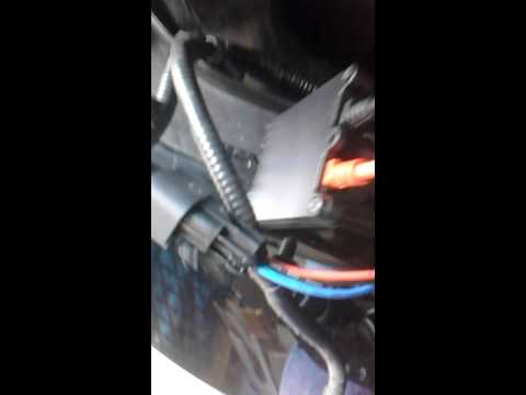 Spyder projector headlights not working - flicker