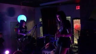 The Coathangers - Adderall - Live at Silent Barn 3/31/2016