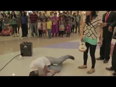 Той очакваше тя да каже "Да", но се случи това... 