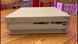E111 Commodore Amiga 3000 is here!