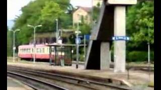 preview picture of video 'La gare de Lozanne - un dimanche en fin de journée - 4'