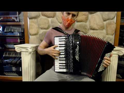 3950 - Black Sparkle G. Verde Piano Accordion LMM 30 72 $1999