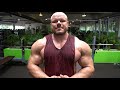So baut Kevin mit 127kg Muskeln auf