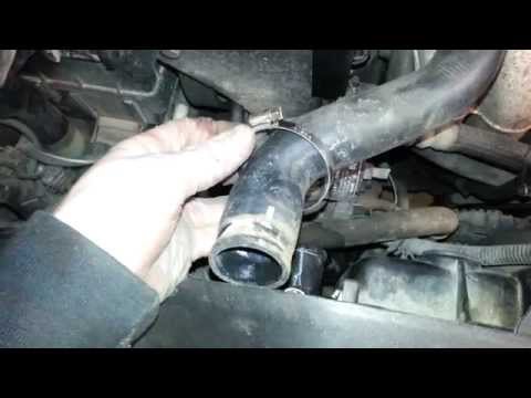 How to Replace Radiator Volvo S70