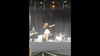 Cassadee Pope -  Let Me Go (new song)