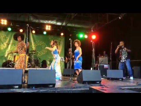 Enicé Mokamba with Leki - Brugge 27 June 2015 part 2