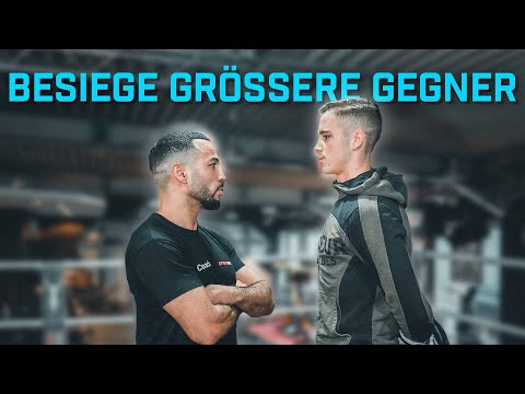 Brutal combinations against a larger opponent! | Learn to box | Coach Mo