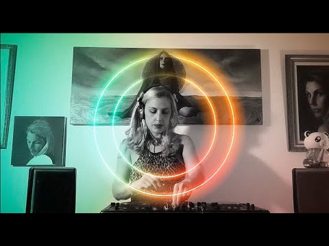 Anitamoon para MusicMakersArg Live Techno Set, WOMANS DAY Livedj