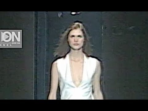 DKNY Fall 1999 2000 New York - Fashion Channel