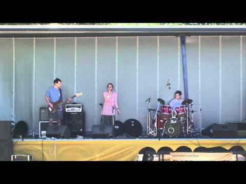 Glastonbrewery 2012 - The Fuzzy Trees