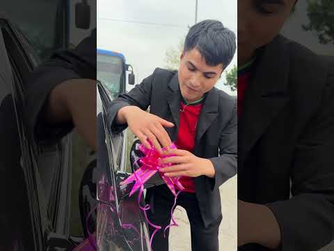 Ronaldo đã tặng Messi chiếc ô tô của mình #messi  #kindness #ronaldo