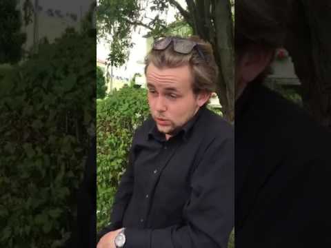 Claes Martin imiterar: Leif GW Persson - i trädgården